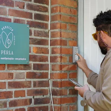 酒店 Perla
